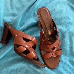 Nickels soft brown leather slide sandals 3.5” heel